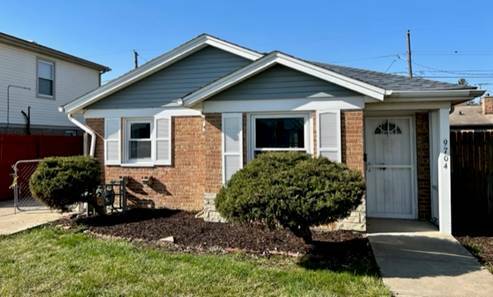 Property Photo: 9704 Richard Avenue IL 60131