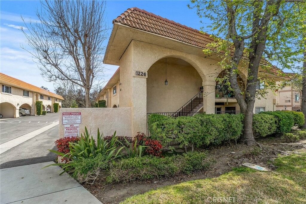 Property Photo:  1226 Patricia Avenue 50  CA 93065 