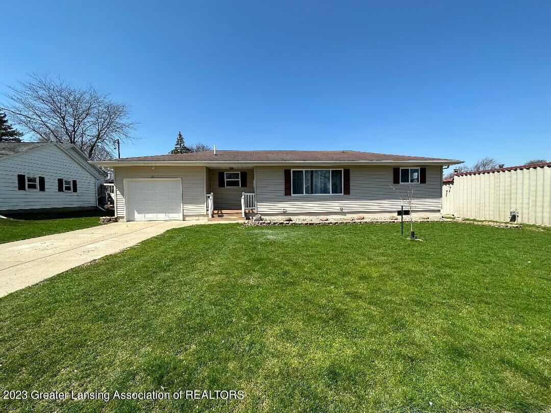 Property Photo:  113 N Willow Street  MI 48894 