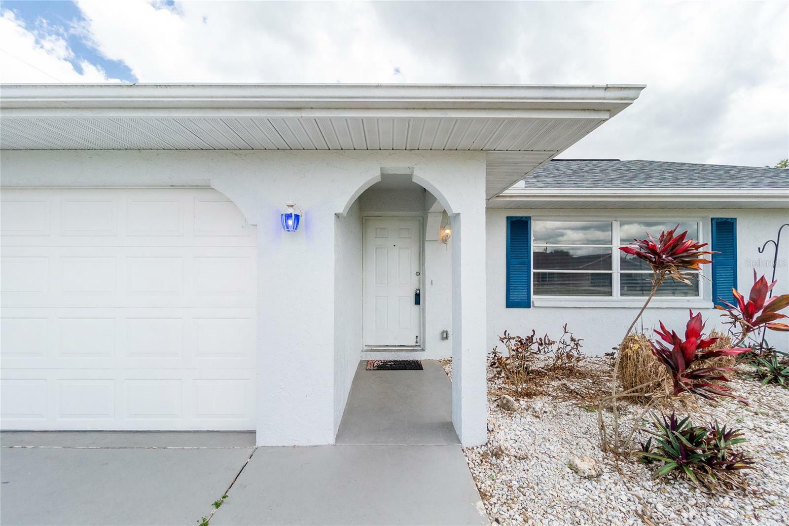 Property Photo: 23279 Kim Avenue FL 33954
