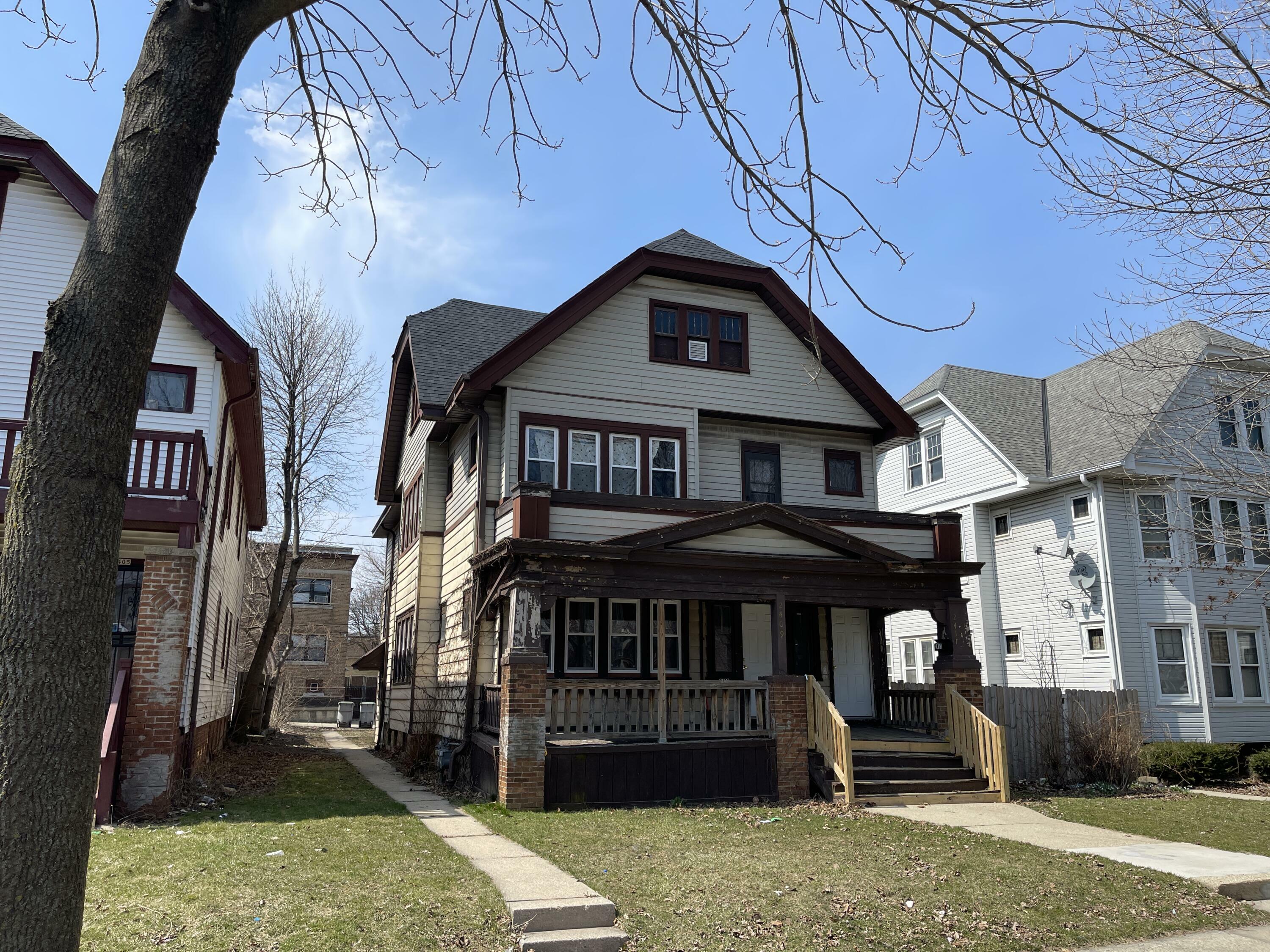 Property Photo:  2409 N 49th St 2411  WI 53210 