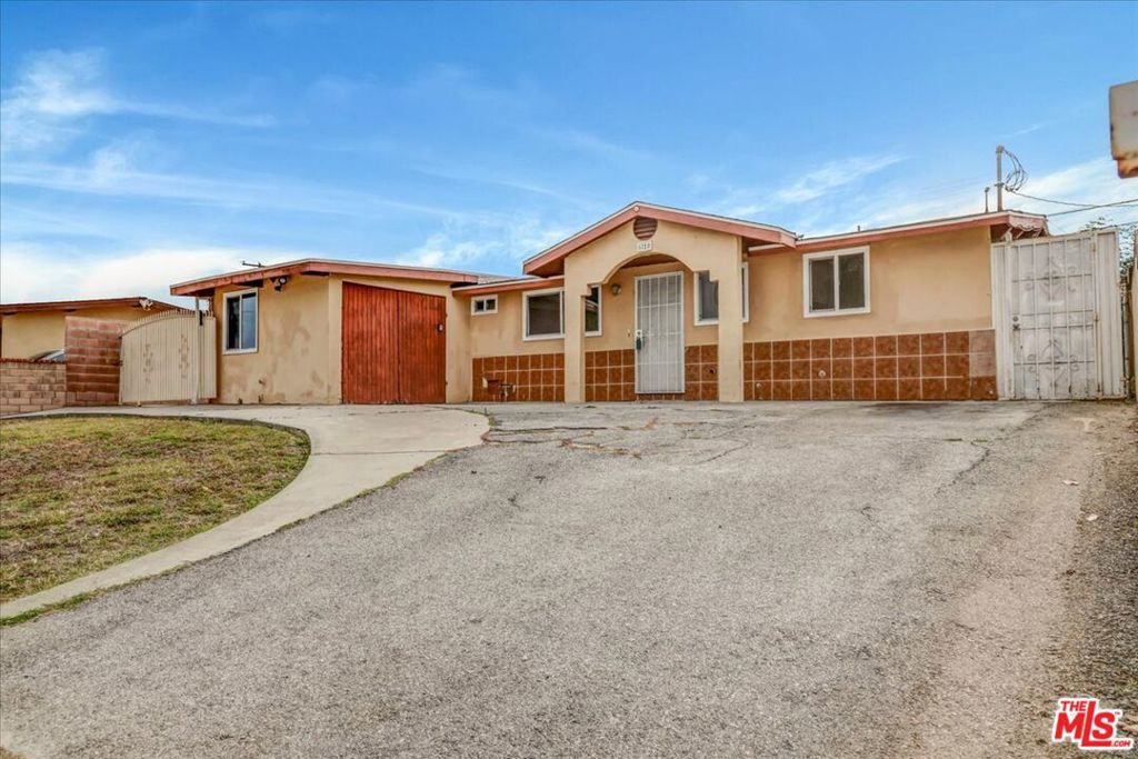 Property Photo: 5210 N Banewell Avenue CA 91702
