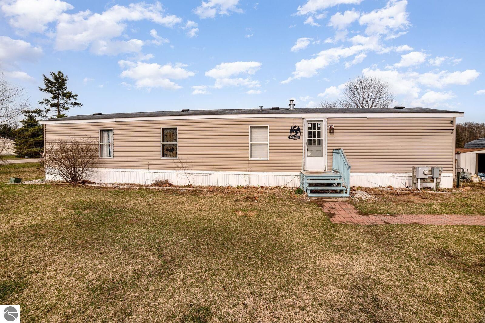 Property Photo:  1000 Vallado Drive  MI 48893 