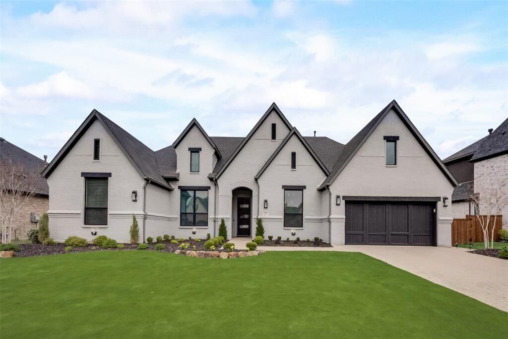 Property Photo:  1960 Star Trace Parkway  TX 75078 