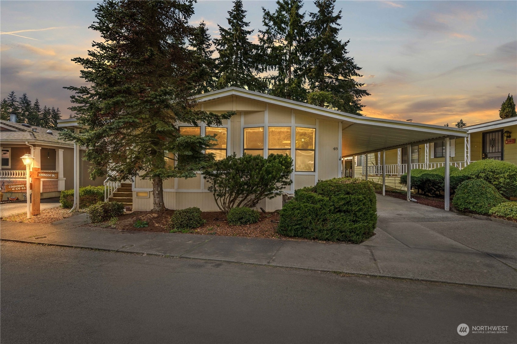 Property Photo:  2500 S 370th Street 48  WA 98003 