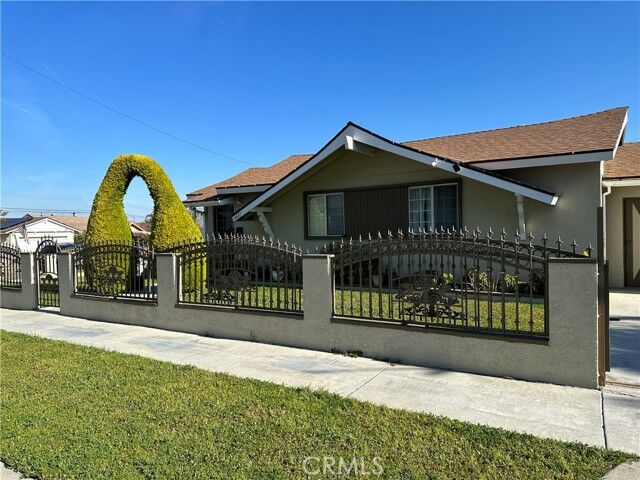Photo de la propriété:  13627 Sundance Avenue  CA 90605 