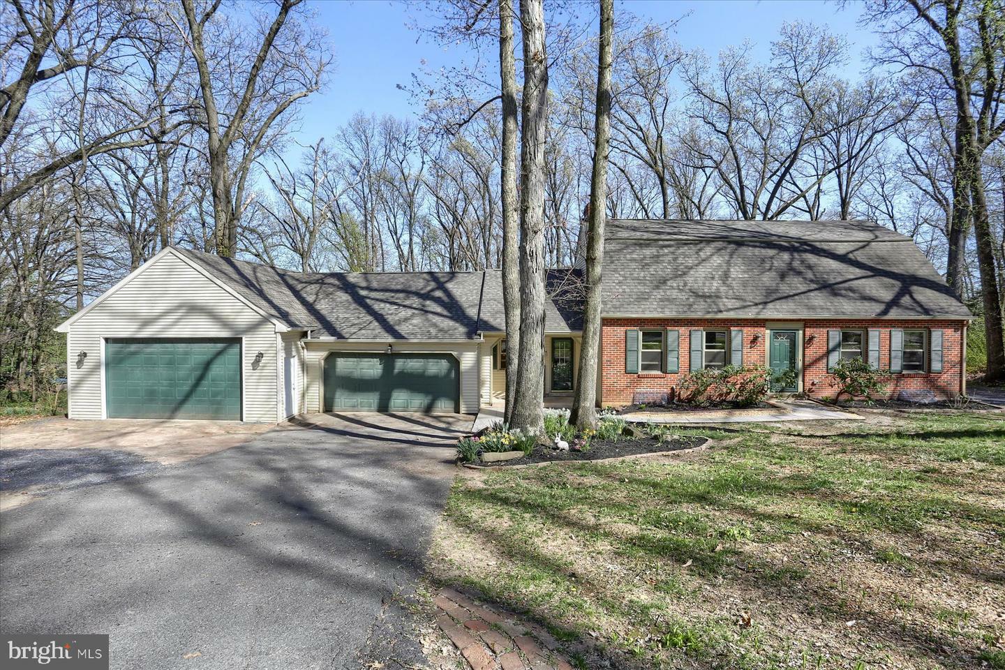 5013 Woodbox Lane  Mechanicsburg PA 17055 photo