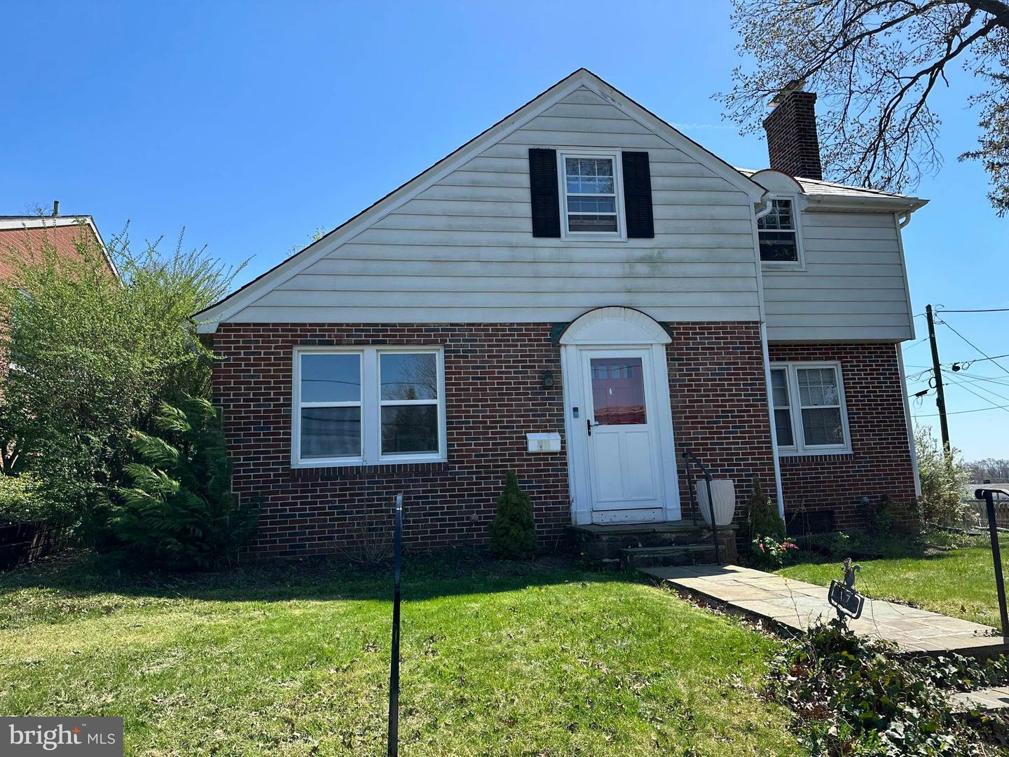 Property Photo:  17 Spring Garden Street  PA 17522 