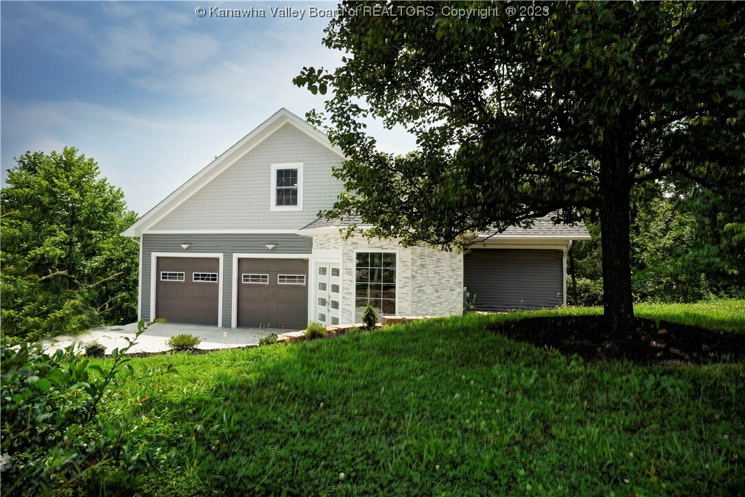 Property Photo: 8 Meadow Road WV 25314