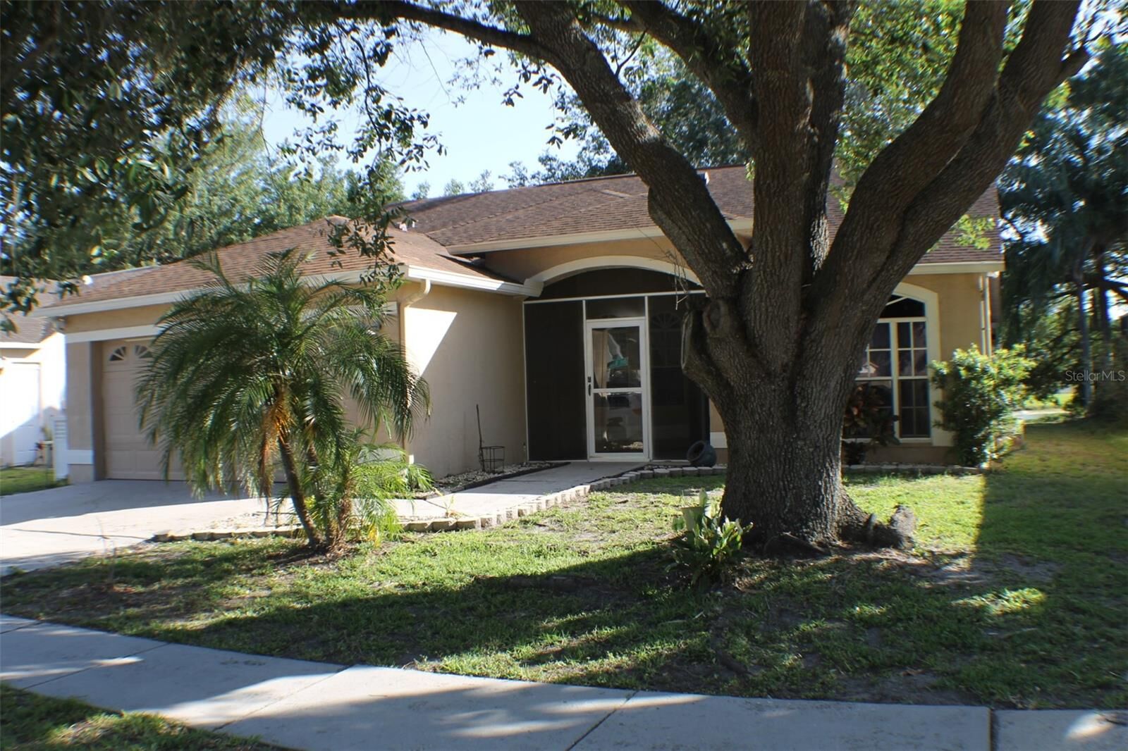 Property Photo:  1723 Bell Ranch Street  FL 33511 