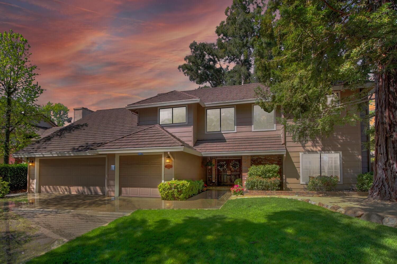 Property Photo:  9121 Laguna Lake Way  CA 95758 