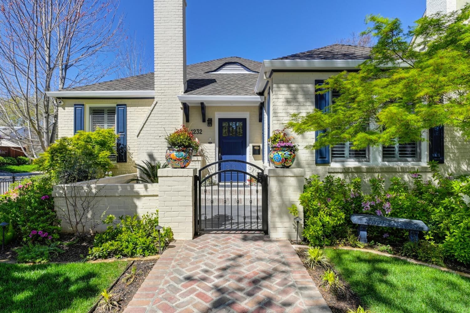 Property Photo: 1232 41st Street CA 95819