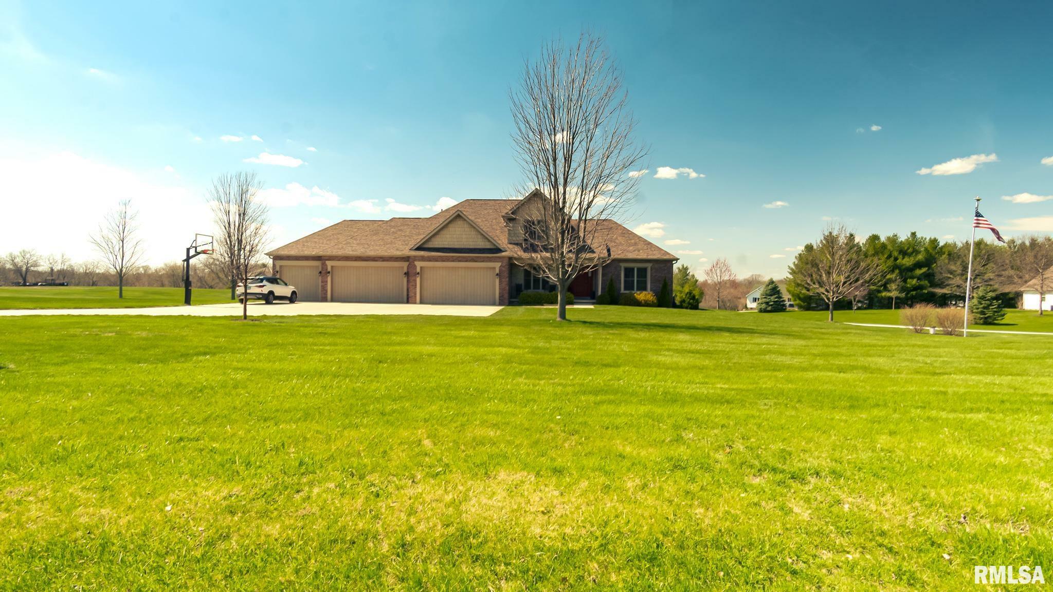 Property Photo:  1409 Hickory Point Road  IL 61543 