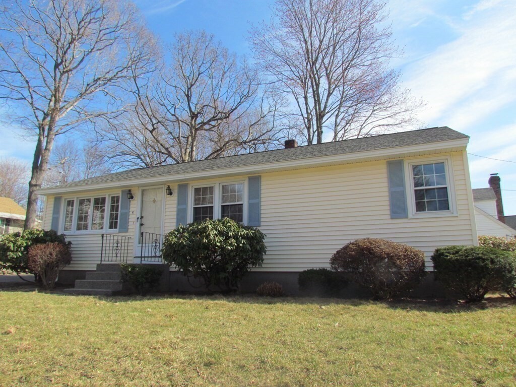 Property Photo: 5 Benoit Street MA 01420