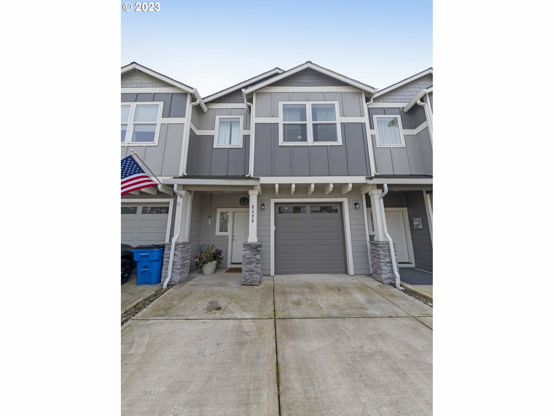 Property Photo: 2420 N R St WA 98671