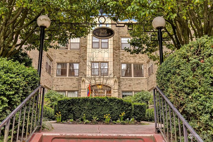 Property Photo:  1605 E Olive Street 305  WA 98122 