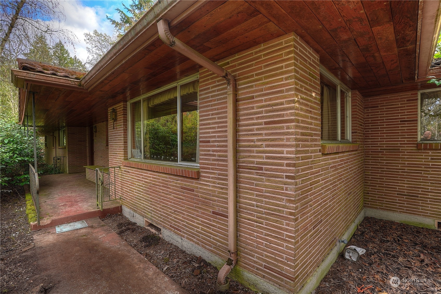 Property Photo:  11012 Lake Steilacoom Drive SW  WA 98498 