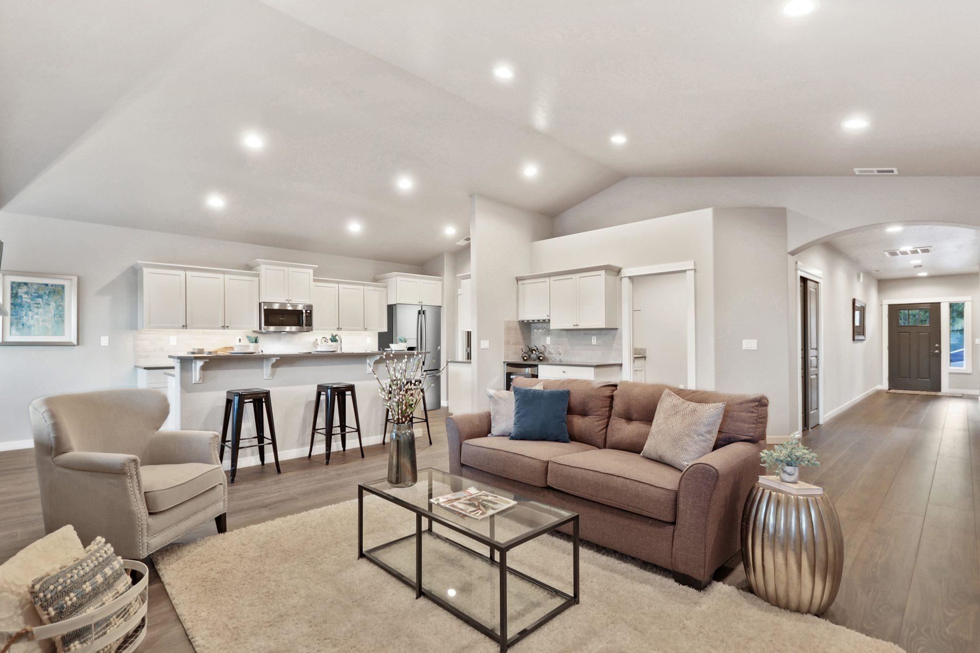 Property Photo: 821 S Pillar Rock Dr 8/4 Orchard WA 99224