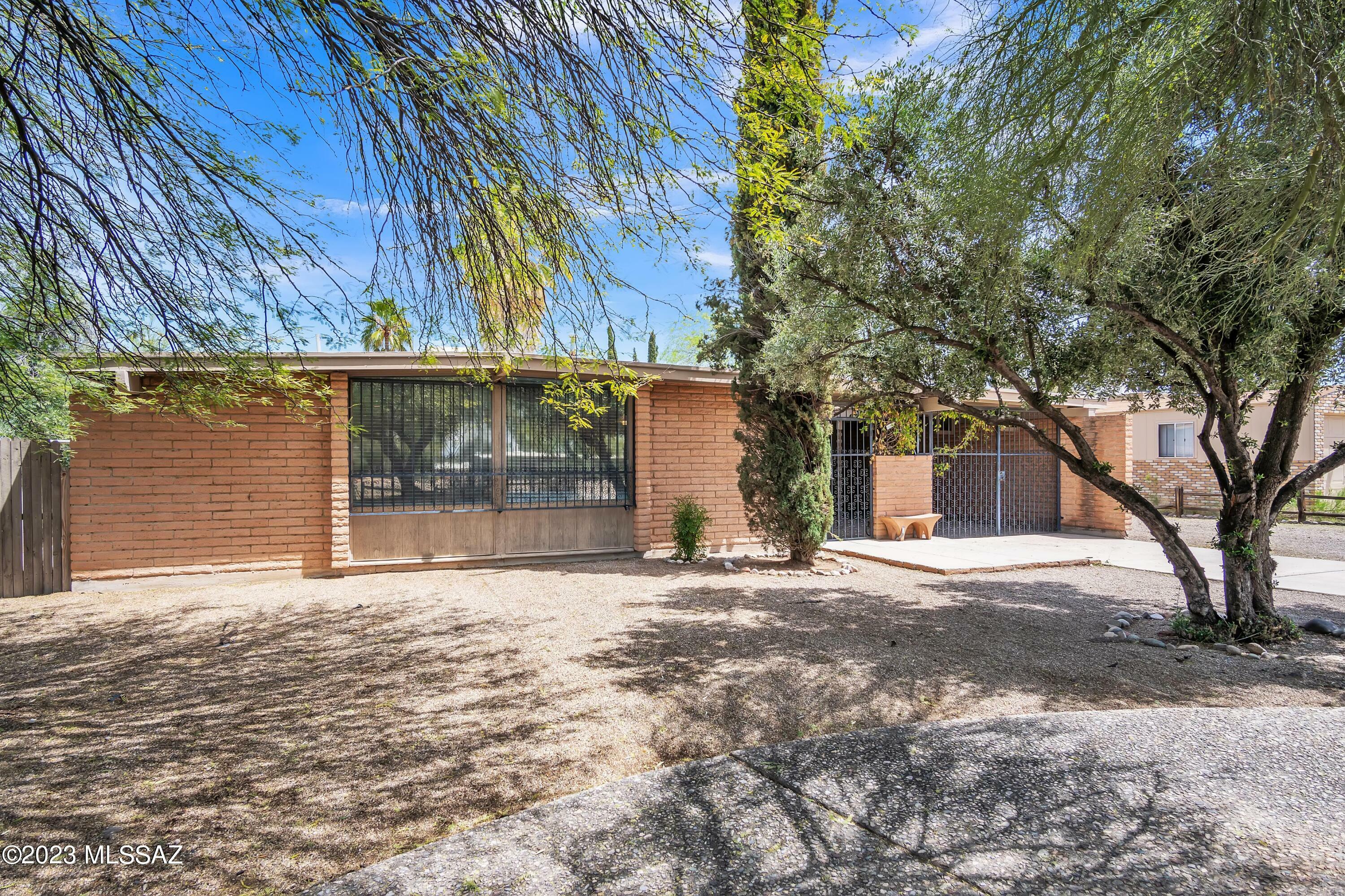 Property Photo:  8865 E Old Spanish Trail  AZ 85710 