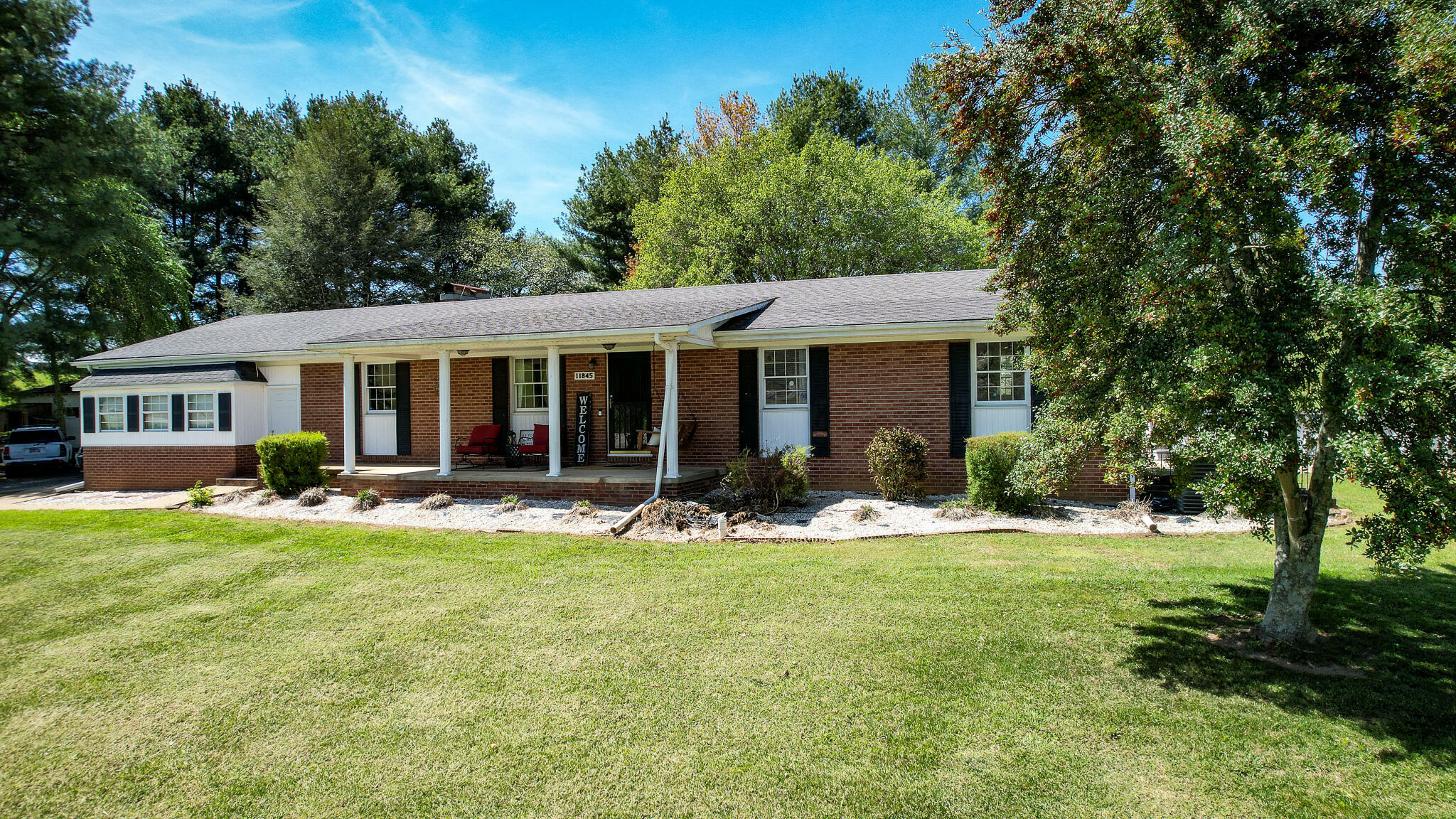 Property Photo:  11845 Kingsport Highway  TN 37641 