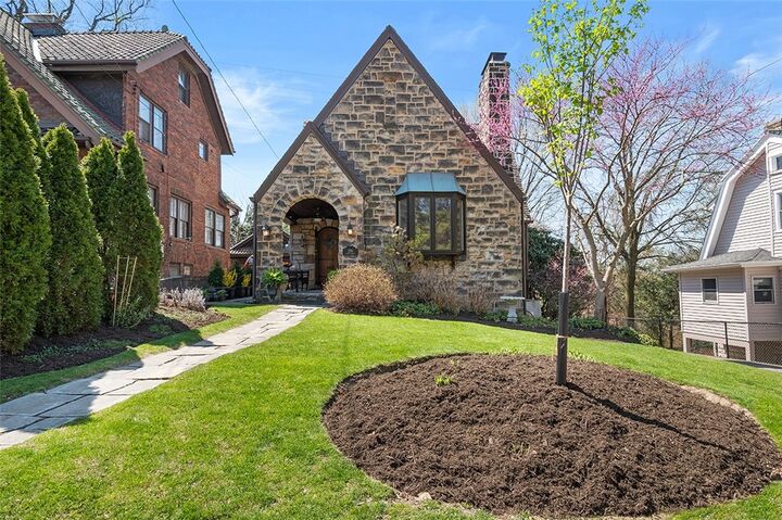 220 Hazel Drive  Pittsburgh PA 15228 photo