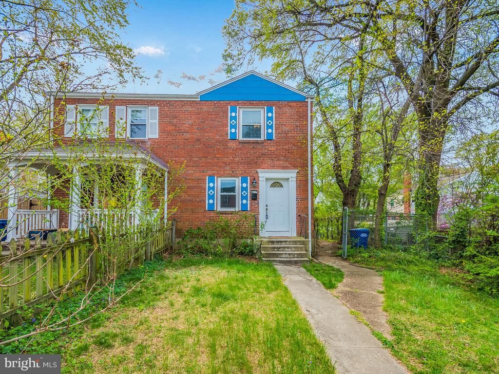 Property Photo: 2317 Victory Drive VA 22303