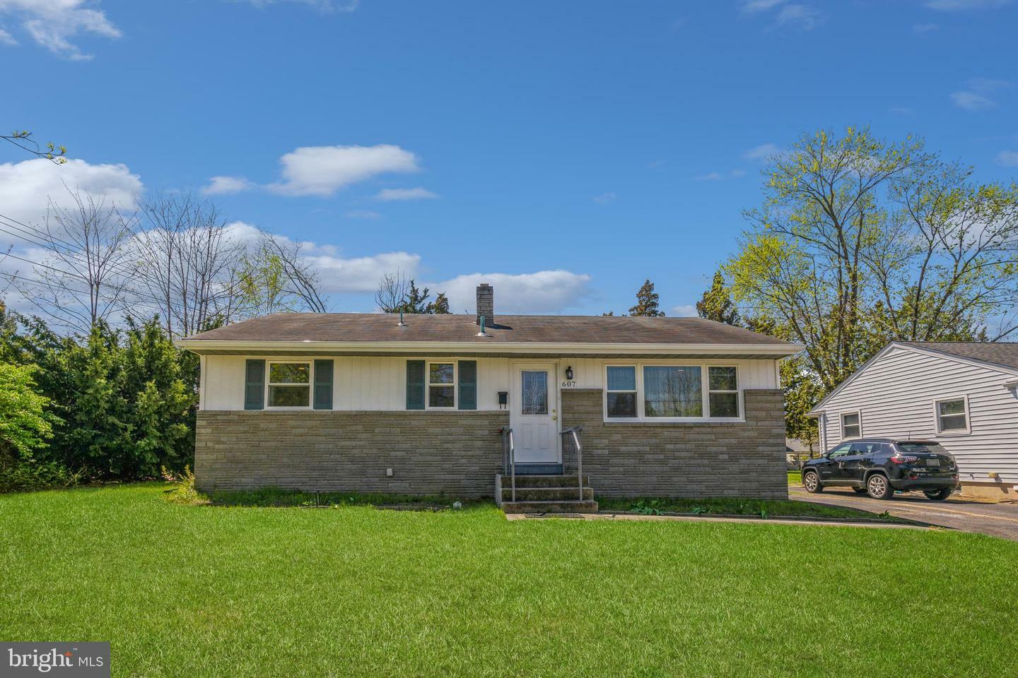 Property Photo:  607 Fairmount Drive  NJ 08028 