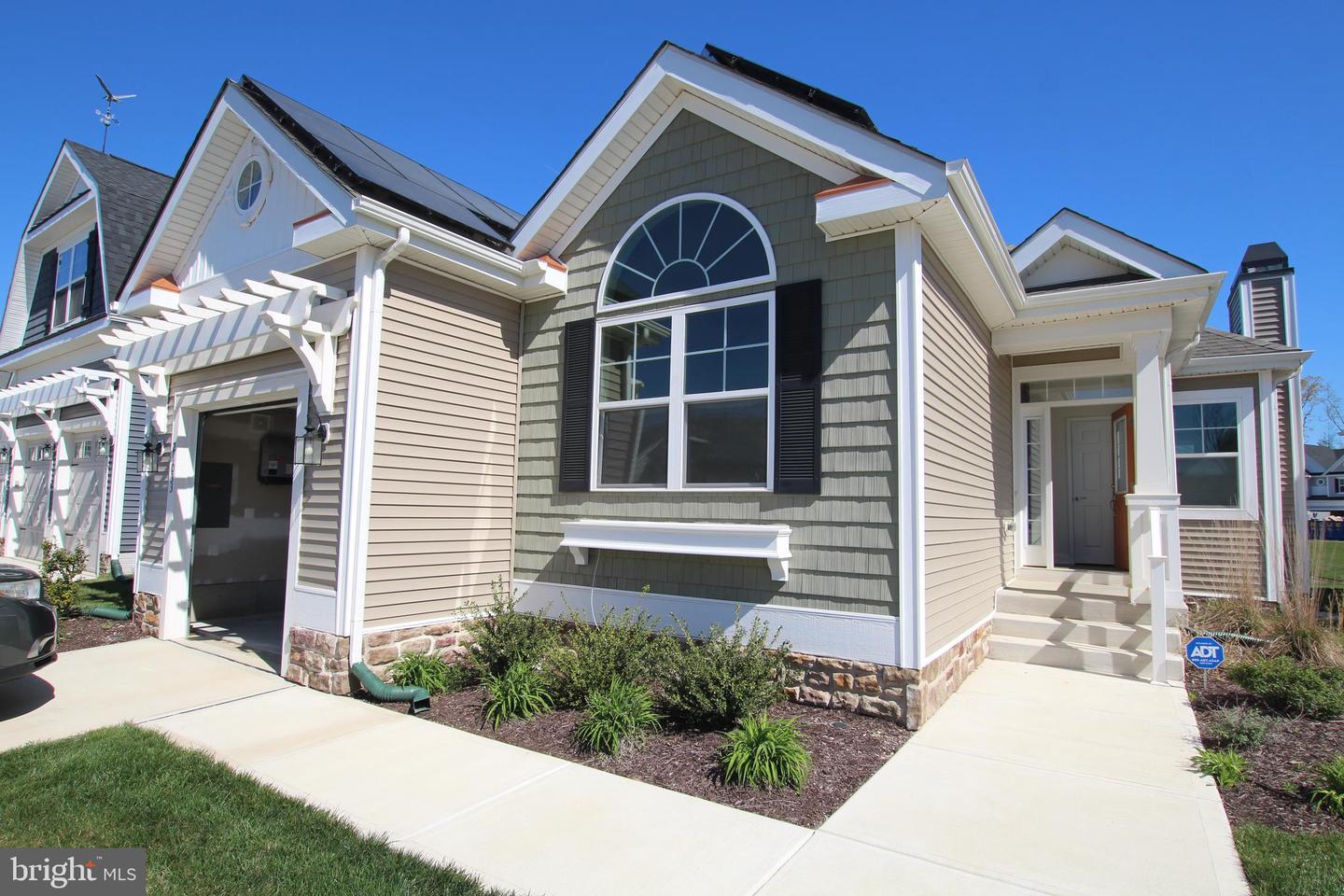 Property Photo: 21033 Red Cedar Ln 133 DE 19971