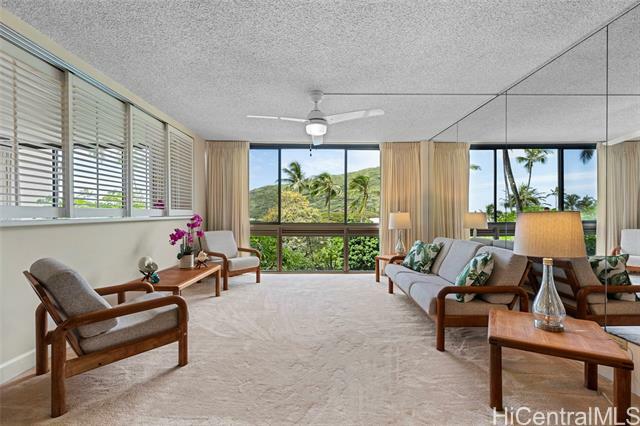 521 Hahaione Street 2/4F  Honolulu HI 96825 photo