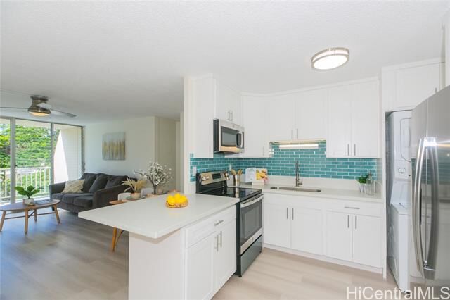 Property Photo:  95-2027 Waikalani Place A404  HI 96789 