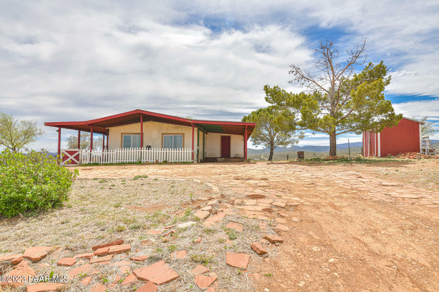 Property Photo:  10525 E Powerline Road  AZ 86327 