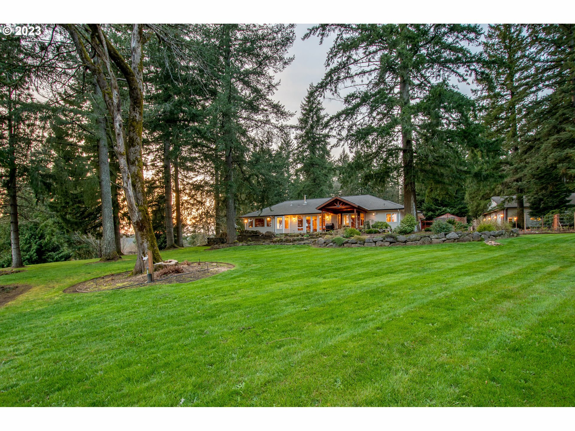 Property Photo:  204 NE 304th Ave  WA 98671 