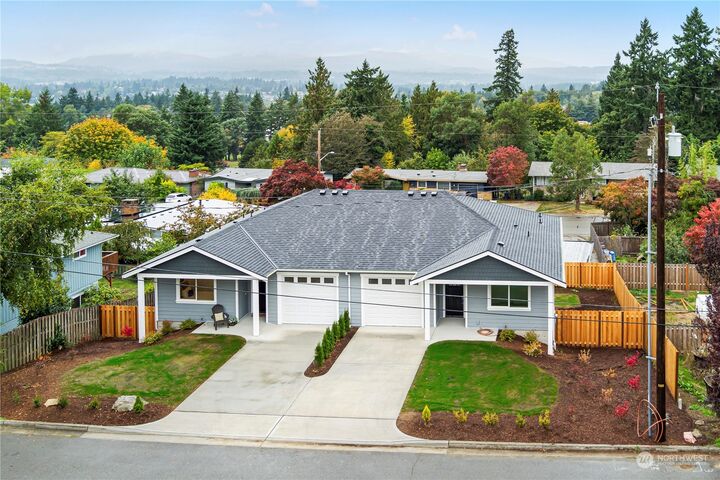 3041 3043 Sanders Avenue  Bremerton WA 98310 photo