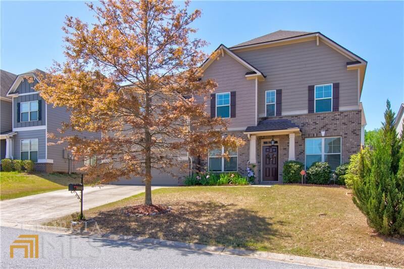 Property Photo: 5055 Rialto Way GA 30040