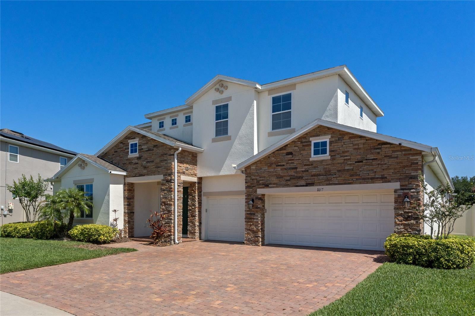 Property Photo:  1077 Dusty Pine Drive  FL 32703 