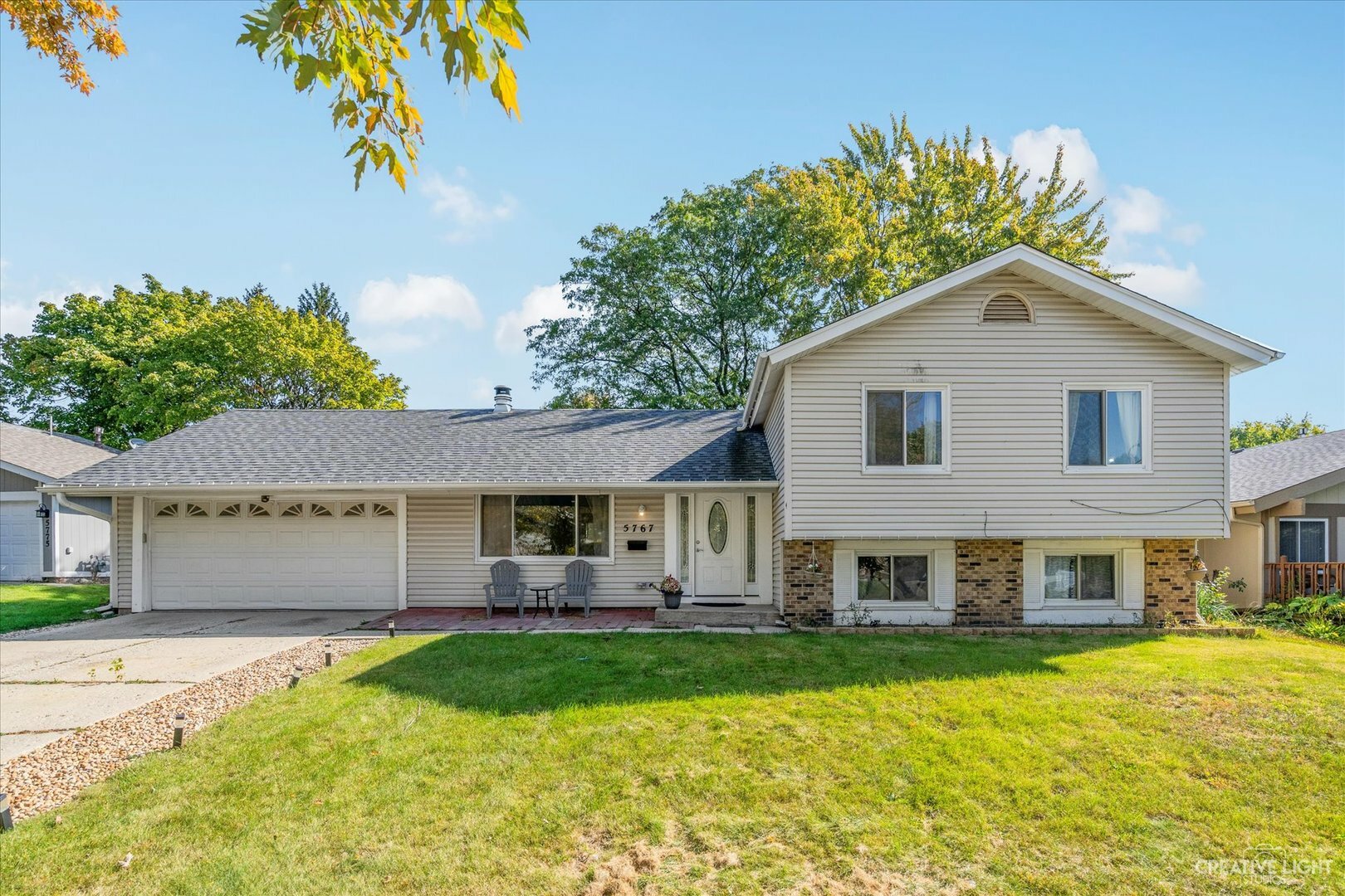 Property Photo: 5767 Ring Court IL 60133