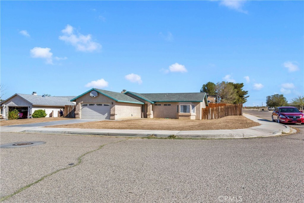 Property Photo:  25678 Tamarisk Street  CA 92311 