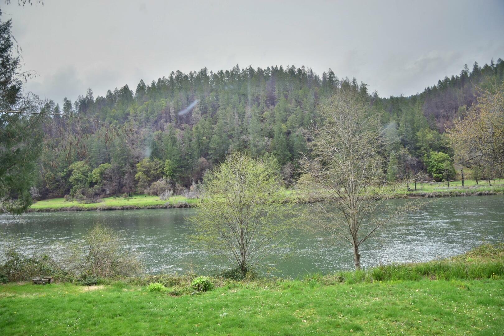 Property Photo: 10526 Galice Road OR 97532