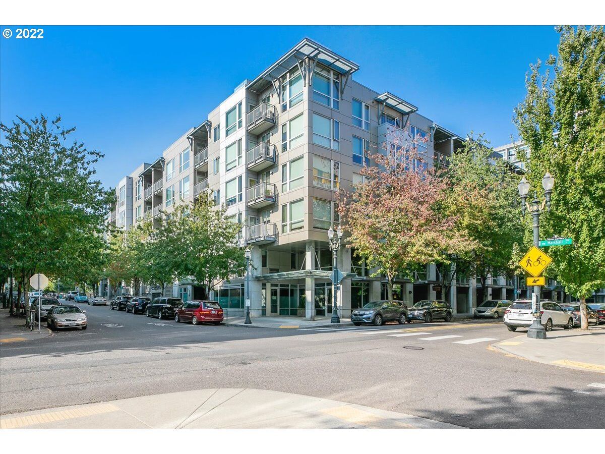 Property Photo: 1125 NW 9th Ave 205 OR 97209