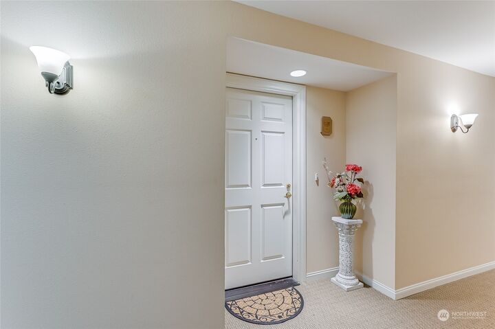 Property Photo:  4109 224th Lane SE 301  WA 98029 
