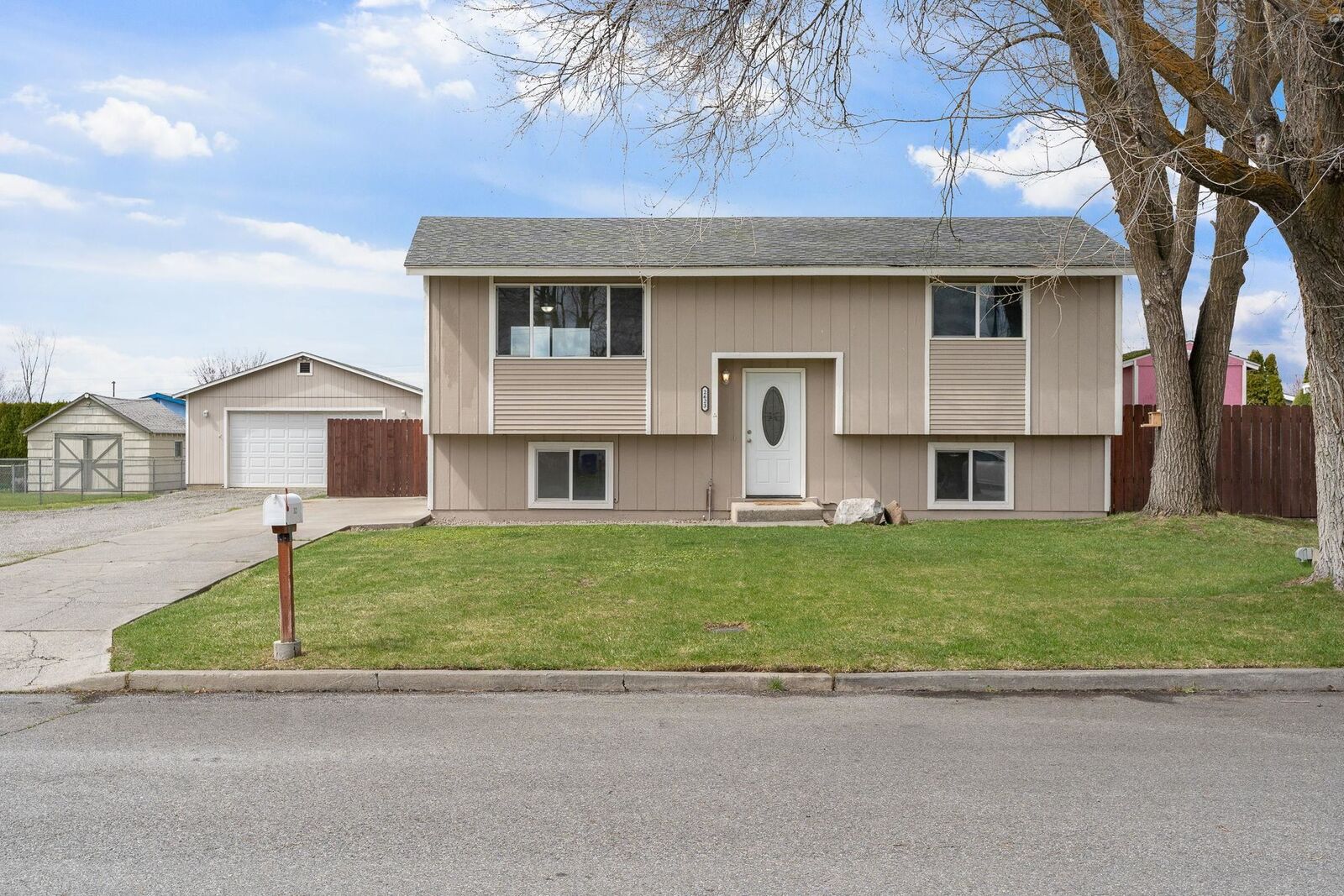 Property Photo:  2623 N Woodward Rd  WA 99206 
