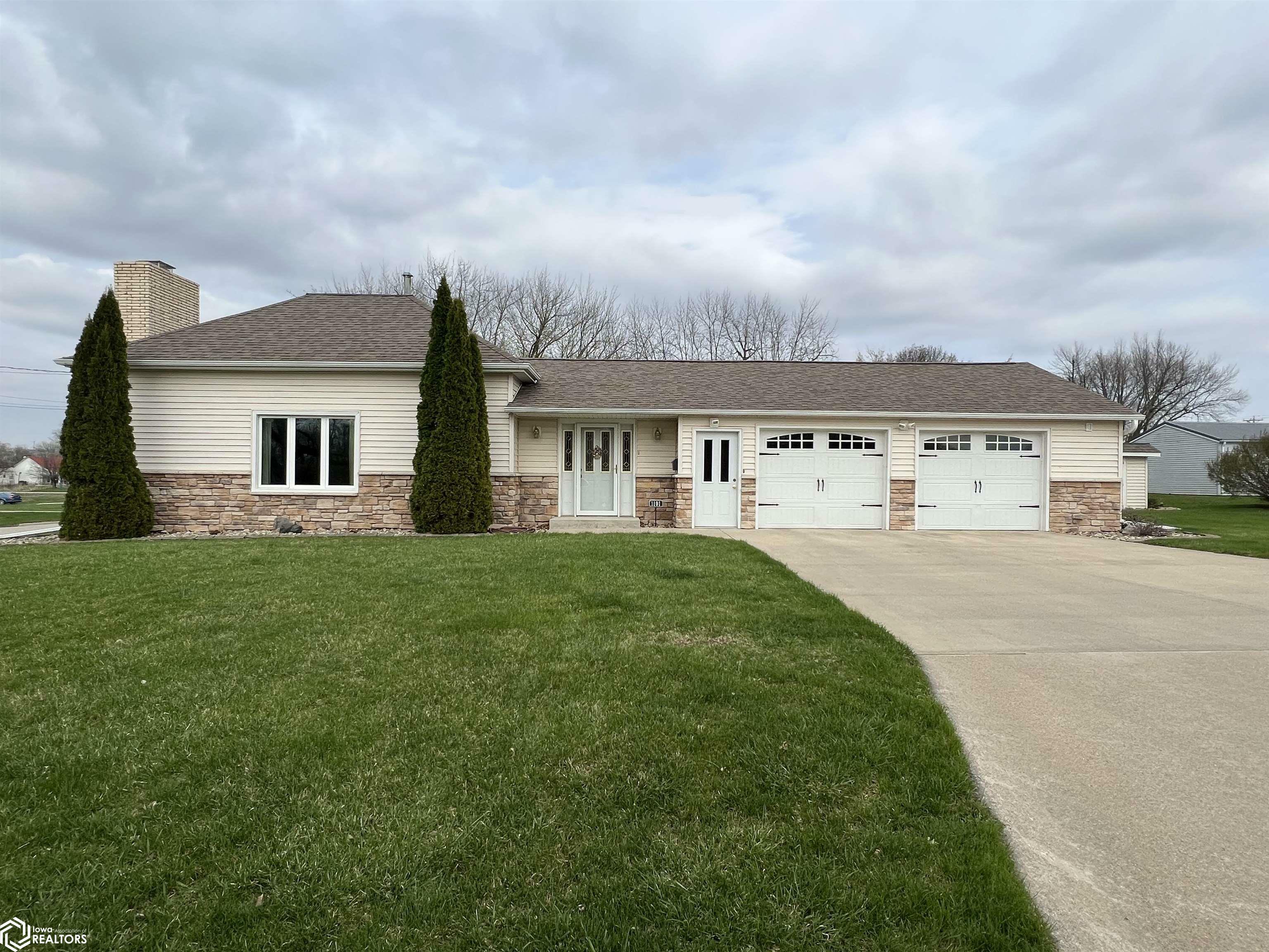 Property Photo:  1101 18th Street  IA 50627 