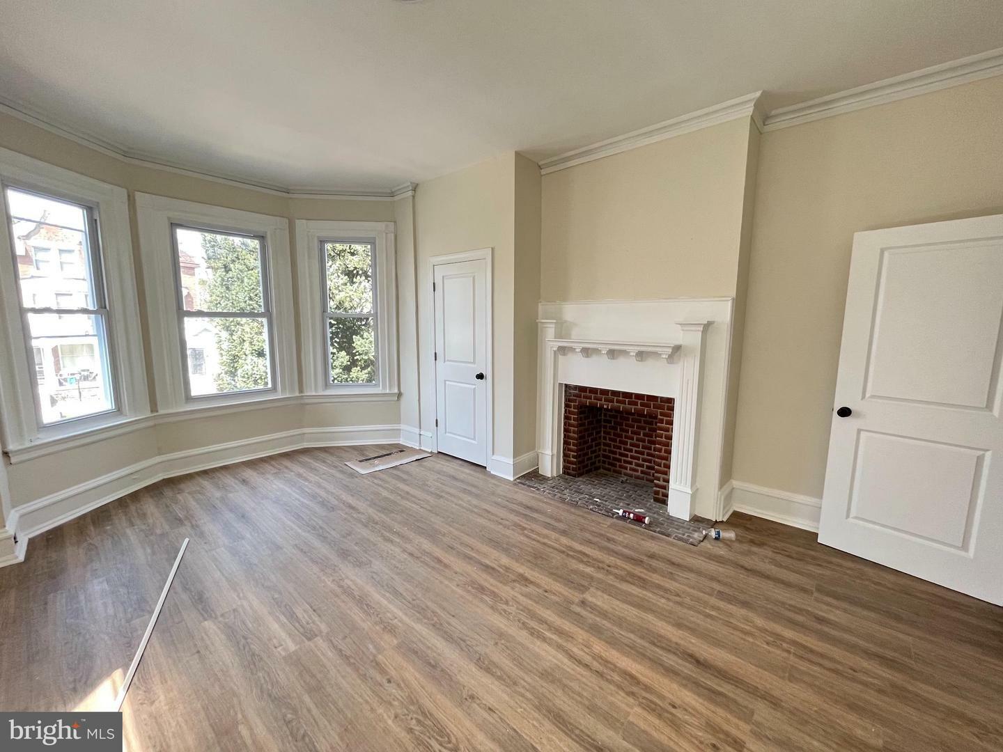 Property Photo: 809 Wynnewood Road 2 PA 19151