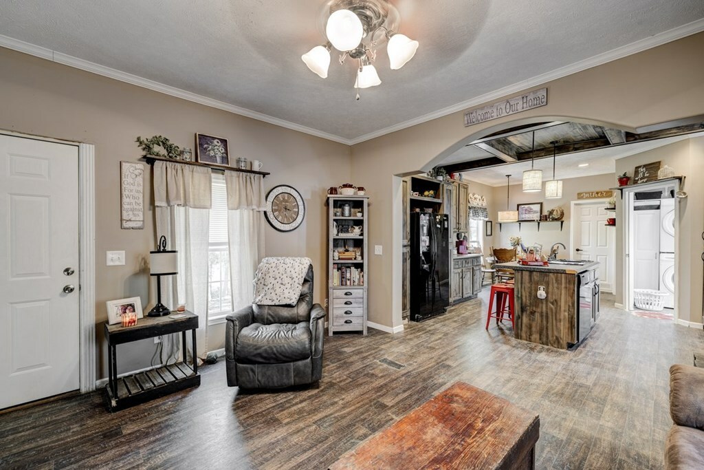 Property Photo: 8529 State Route 815 KY 42301