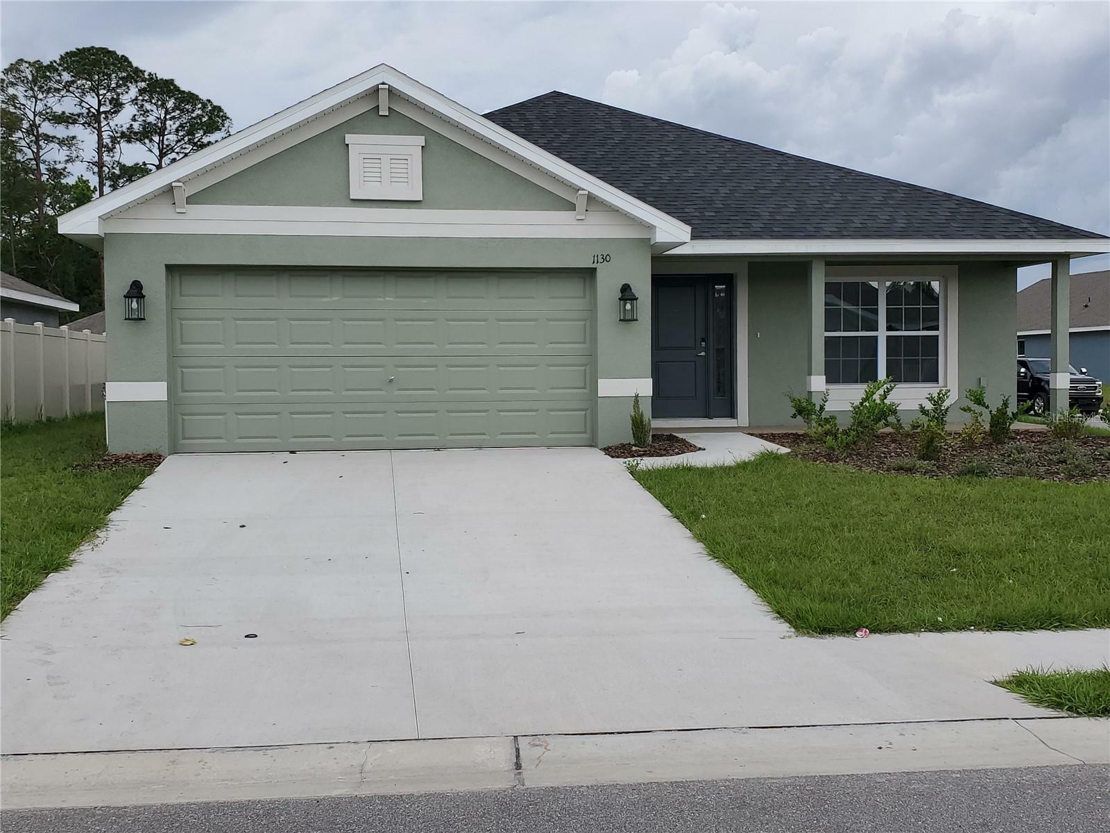 Property Photo:  2310 Friendly Confines Loop  FL 33837 