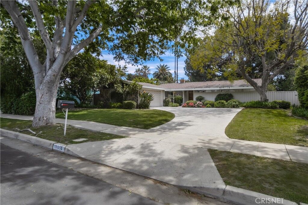 Property Photo: 17616 Mayall Street CA 91325