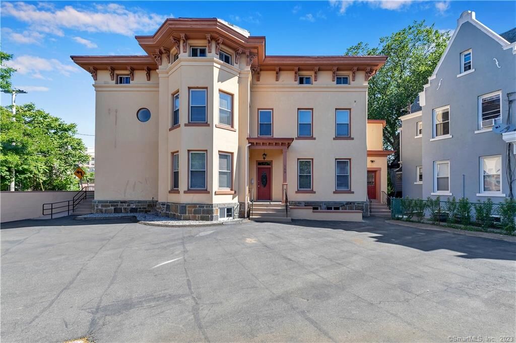 Property Photo:  169 Olive Street 1R  CT 06511 