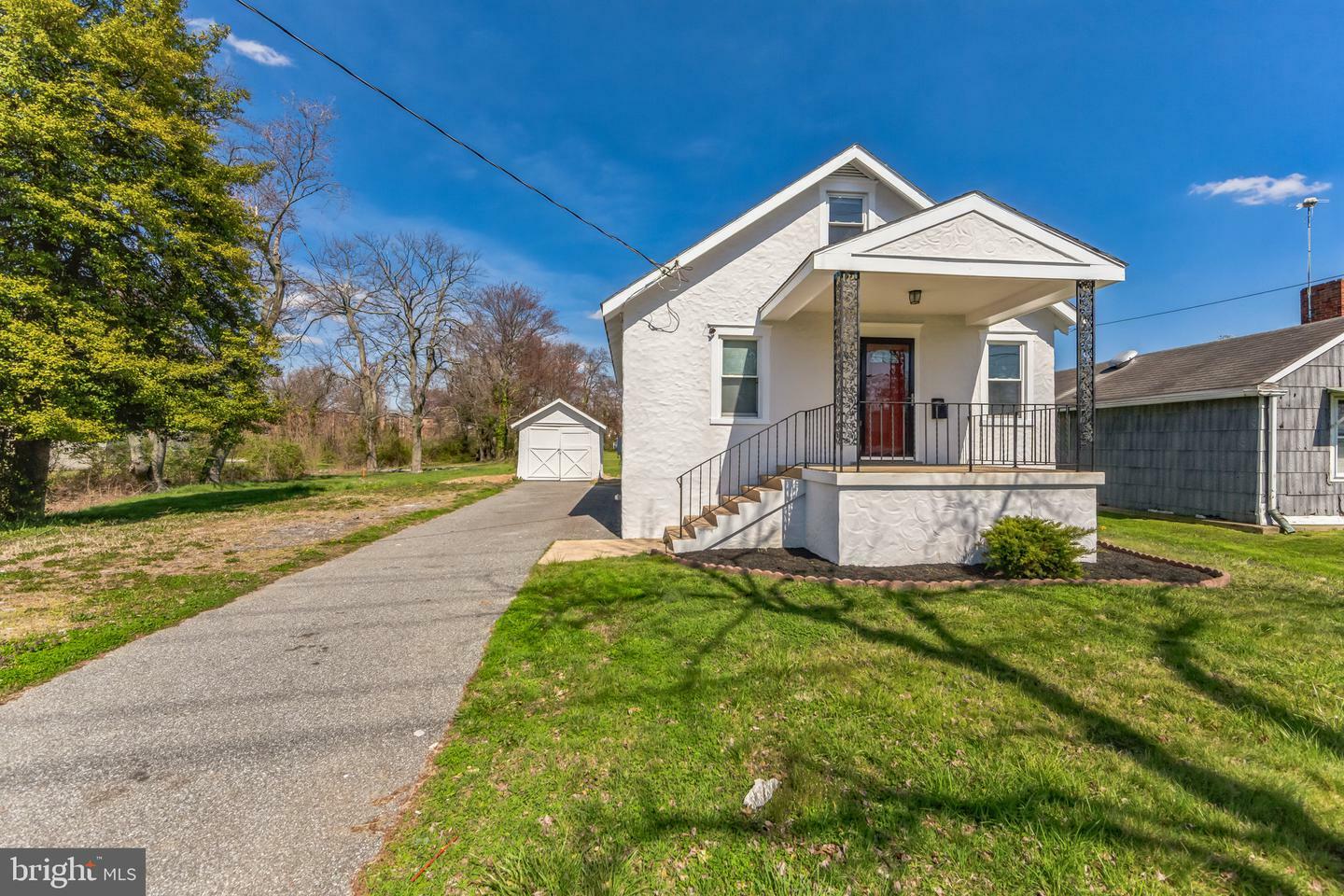 Property Photo: 1611 Newport Gap Pike DE 19808