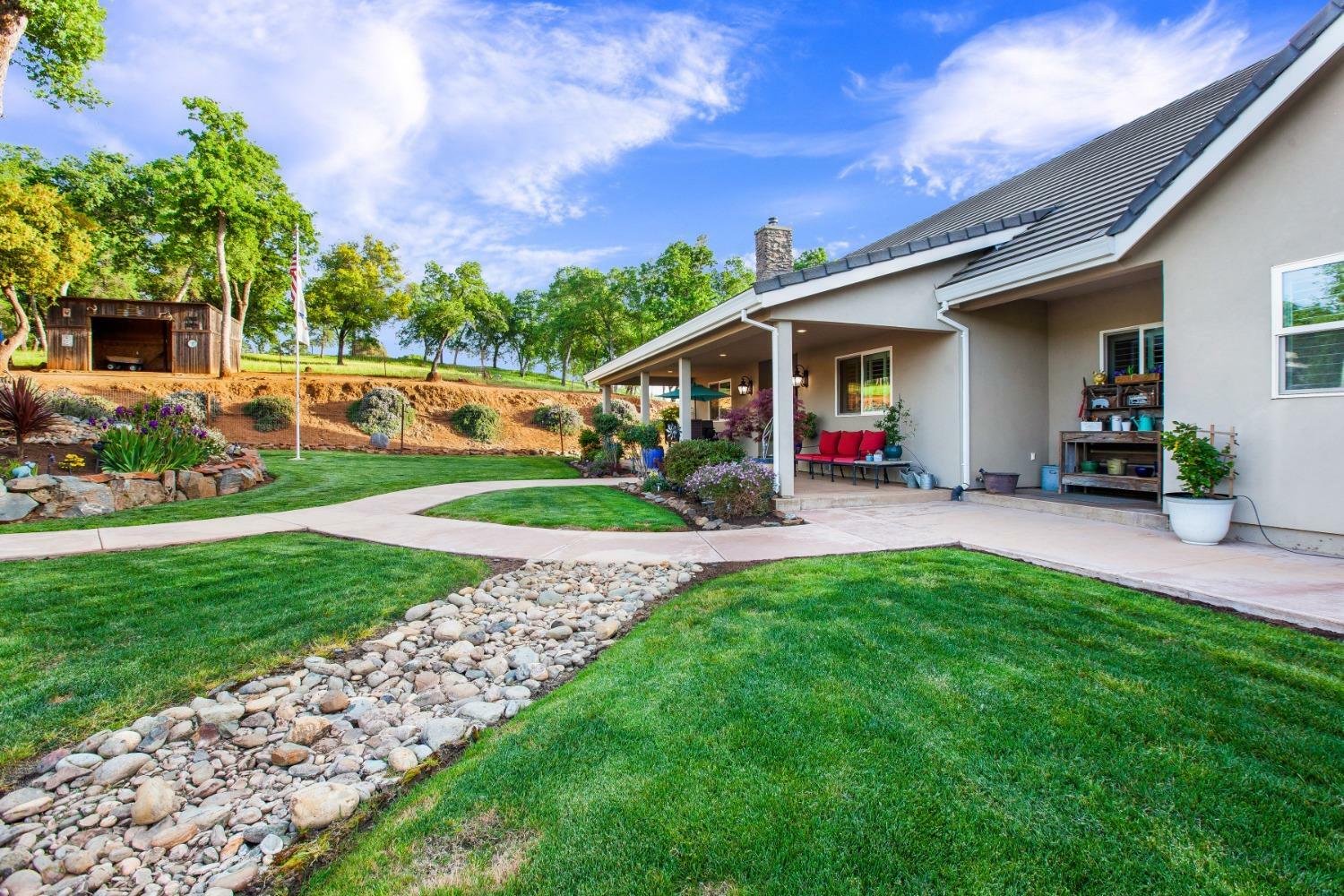 Property Photo:  5917 Venture Valley Rd  CA 95682 