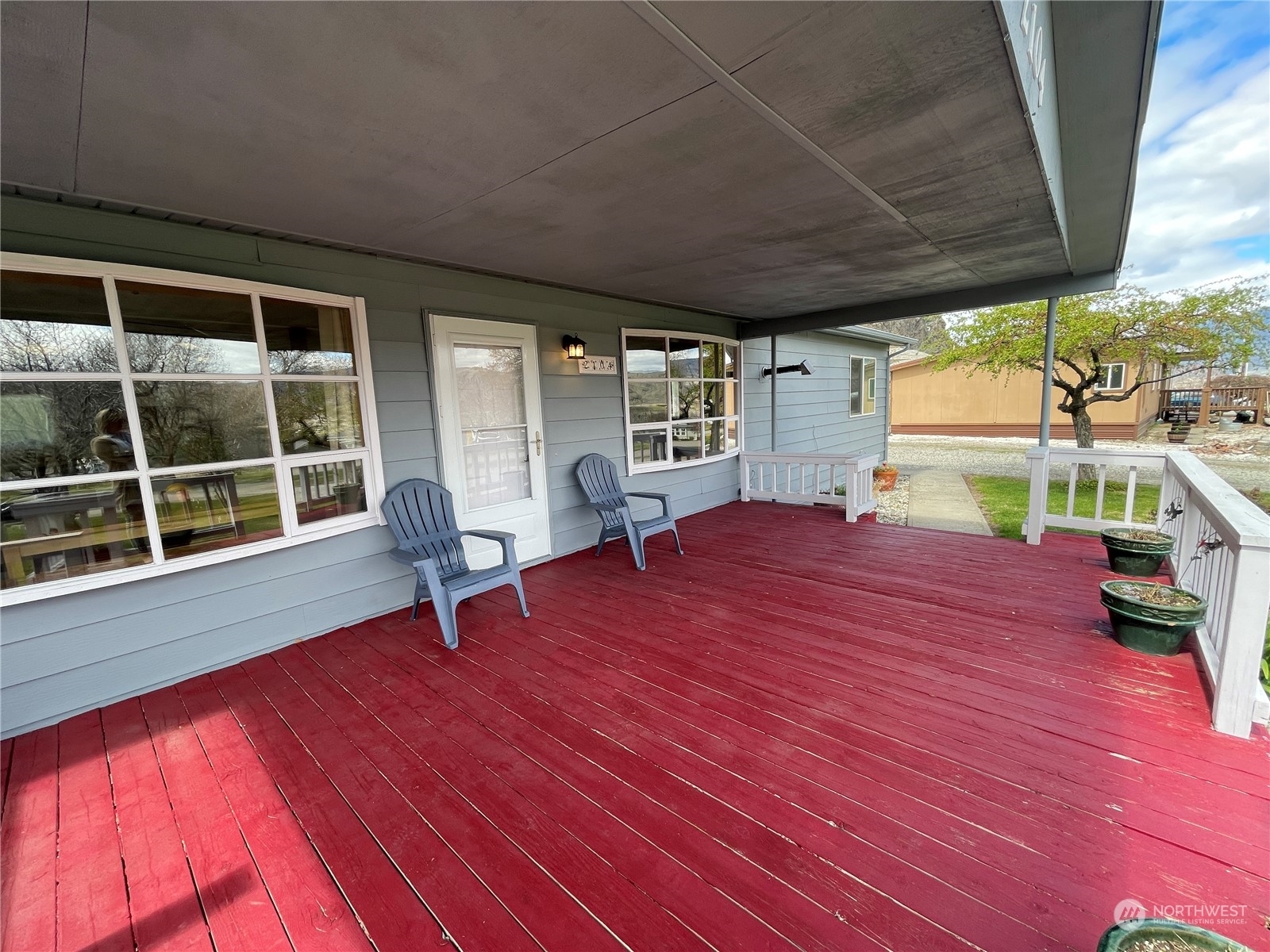 Property Photo:  2104 Highland Drive  WA 98844 